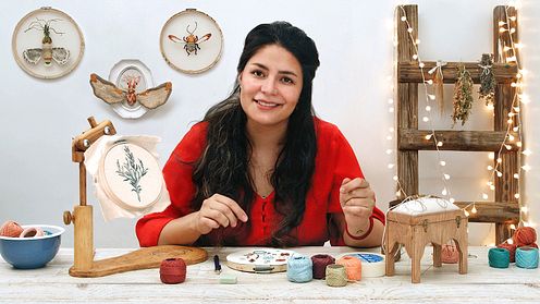 Dipingere con filo: tecniche di illustrazione tessile