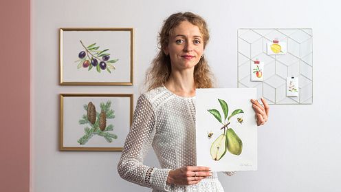 Realistic Botanical Illustration: Escape to Nature